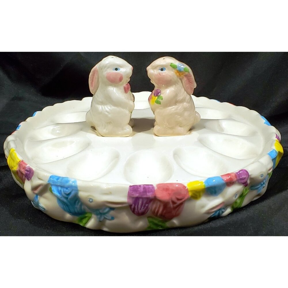 Mervyns EASTER DEVILED EGG PLATE & Bunny Rabbit SALT PEPPER SHAKERS tray dish